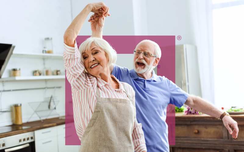 happy-couple-meeting-with-investment-advisor
